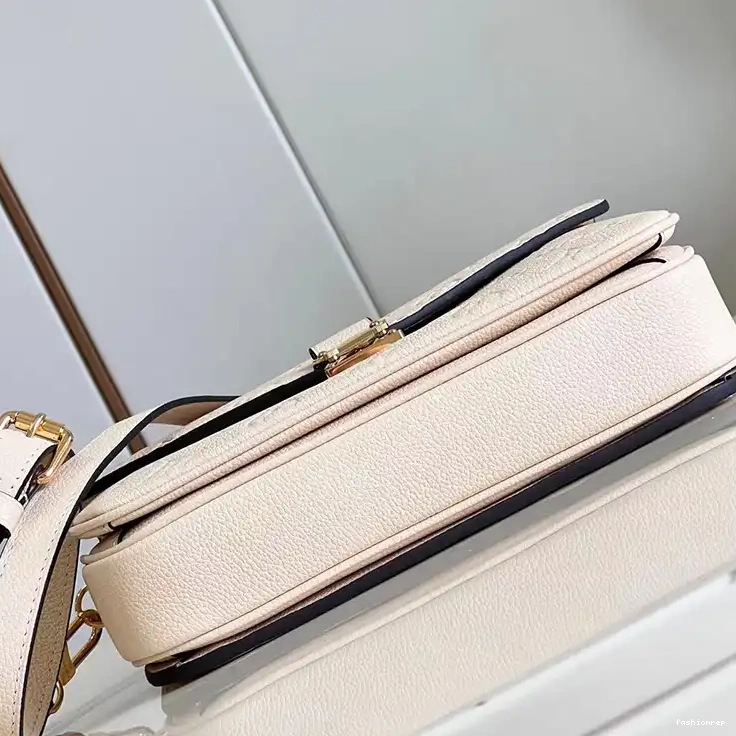 Fashionrep Bag LV 2404HT0006 0612
